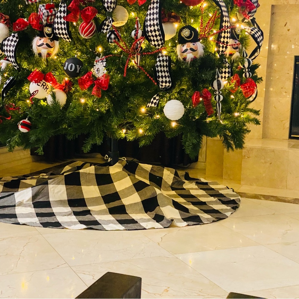 Buffalo Plaid Tree Skirt 72”